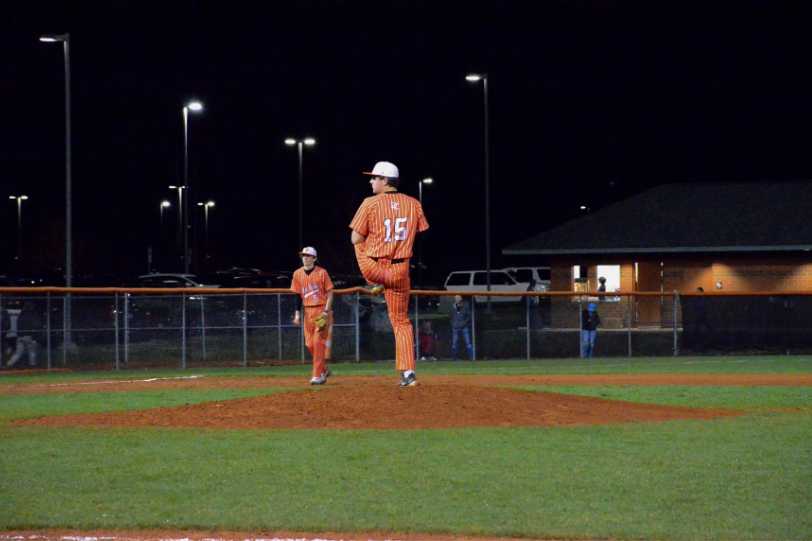 Cooper Bliss pitches against North Davidson going 6 innings and only giving up 1 run.