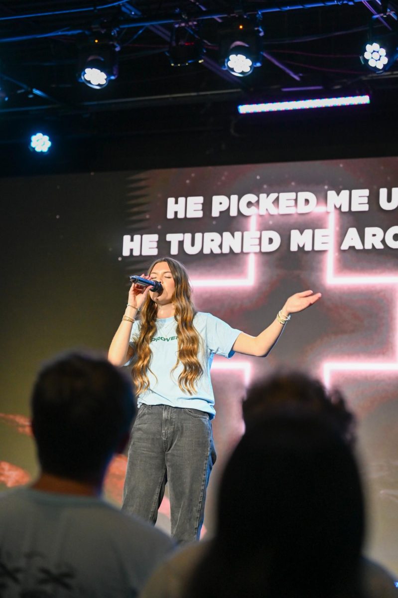 Ava Jane Tomlinson sang "I thank God" by Mavrick City Music as she led the group in worship. 