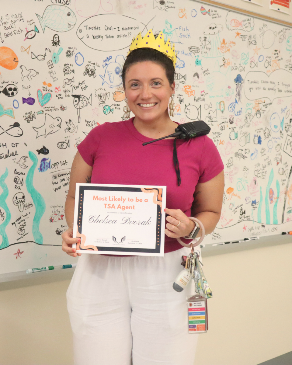 Chelsea Dvorak poses with her Student Choice Award.